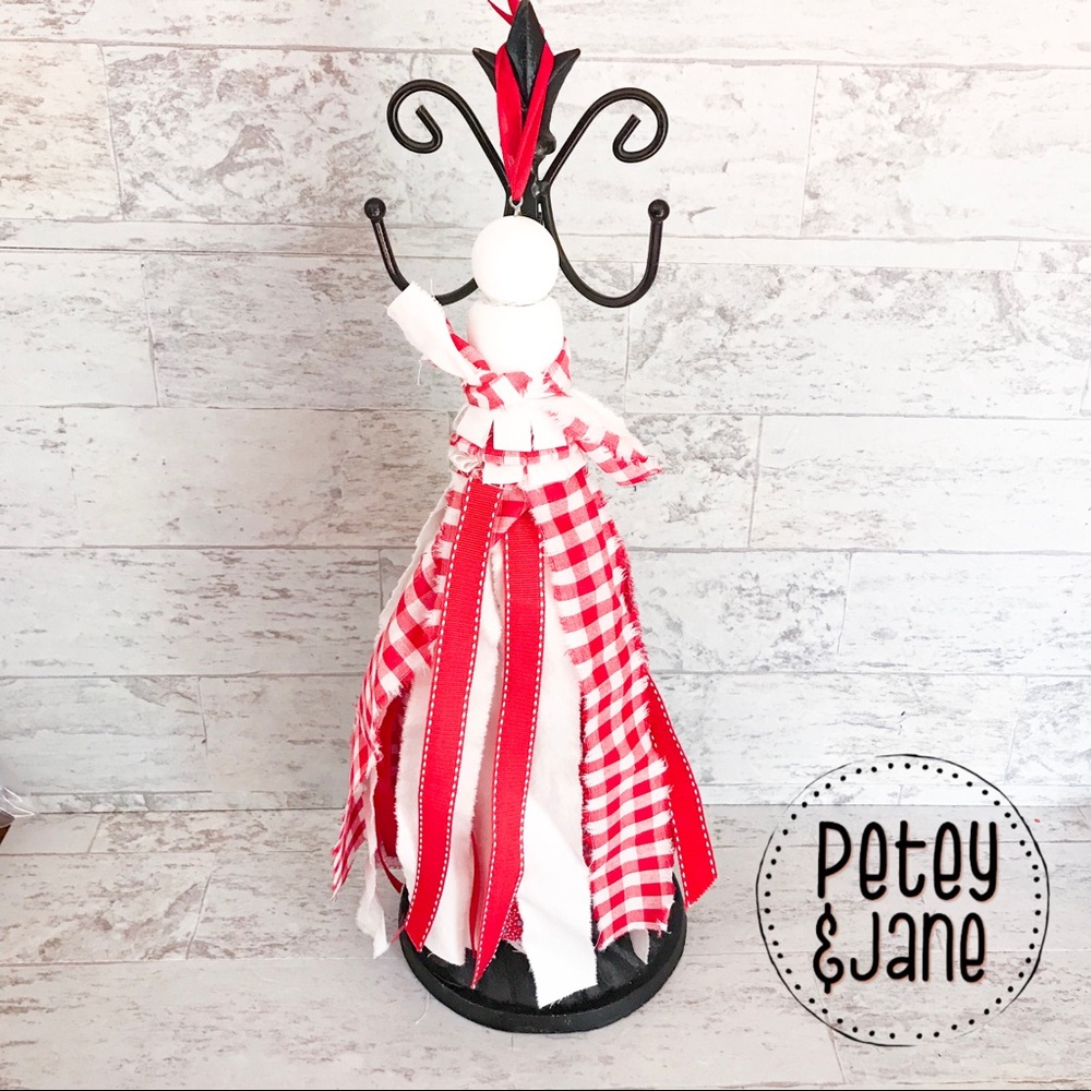 { P E T E Y & J A N E} Handmade Home Decor Tassel